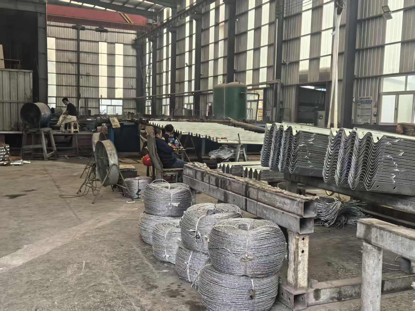 襄阳市波形护栏三波波形护栏 - 价格